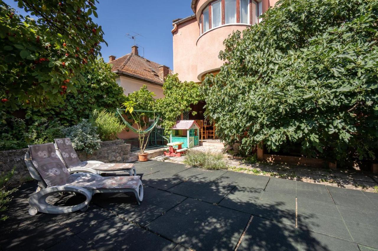 Villa-Hotel Escala Cluj-Napoca Exteriör bild